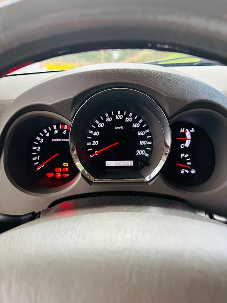 TOYOTA FORTUNER 4.0 4x4 - imagen secundaria 2