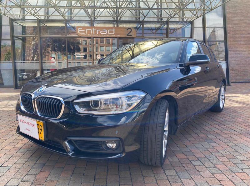 BMW Serie 1 2.0 120i Comfort - imagen secundaria 1