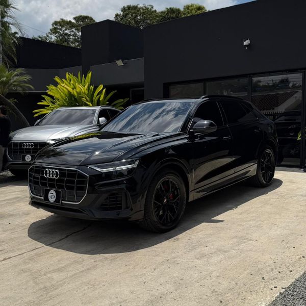 Audi Q8 - 2022 - Blindado