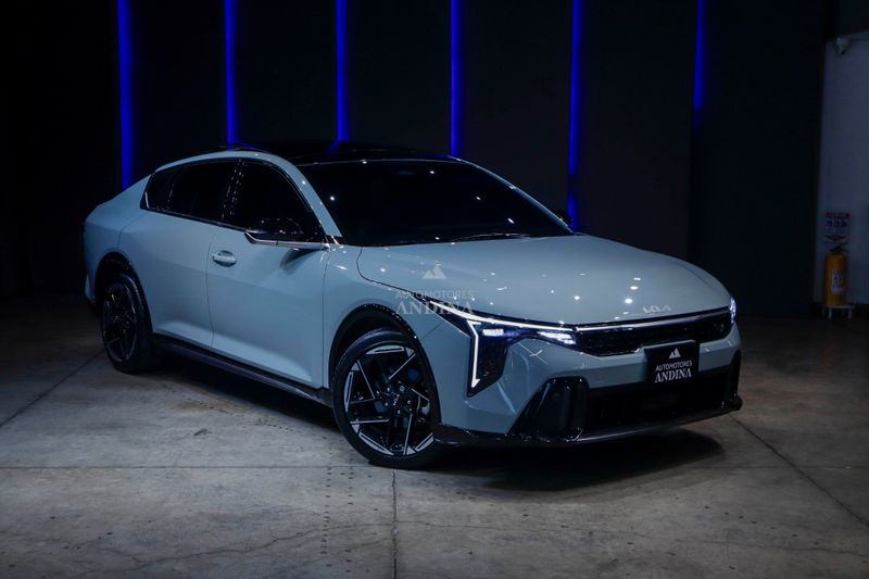 Kia K4 GT LINE AT 2000CC 4P 6AB 2026