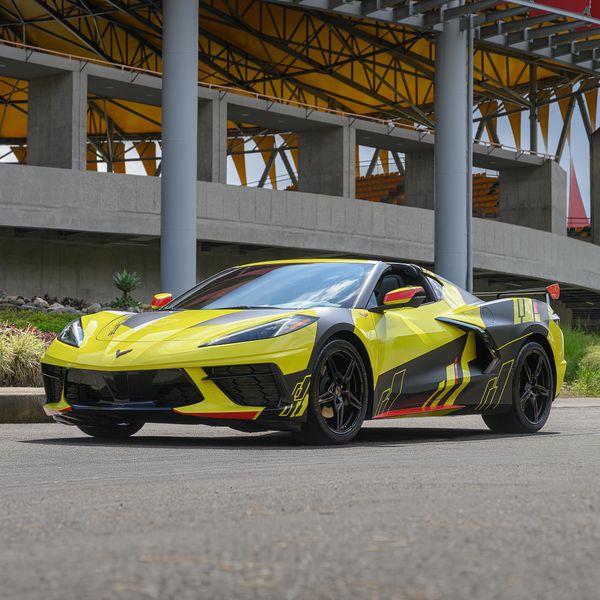 Chevrolet CORVETTE C8 STINGRAY 2023