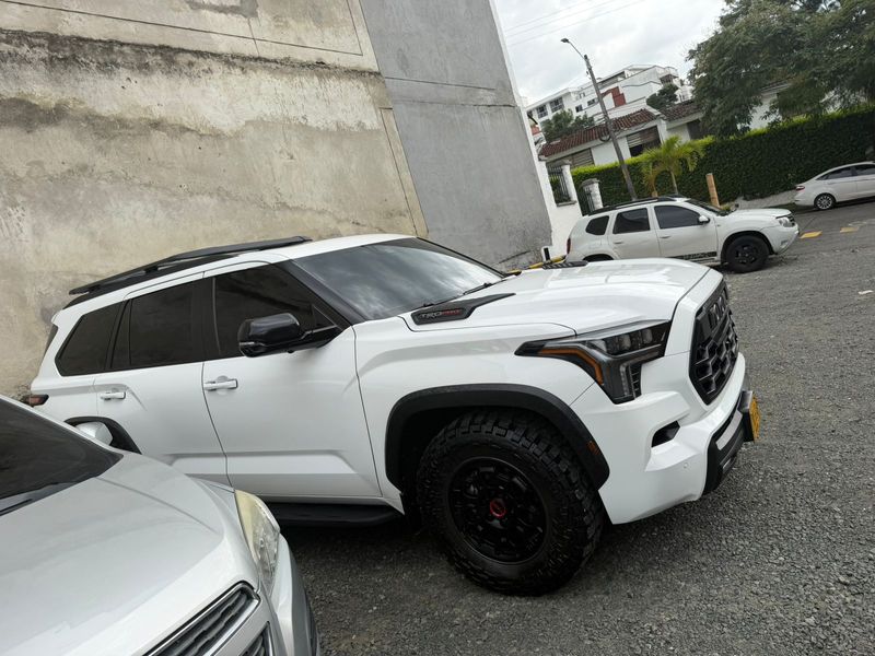 Toyota Sequoia Trd Pro 2024 No permuta