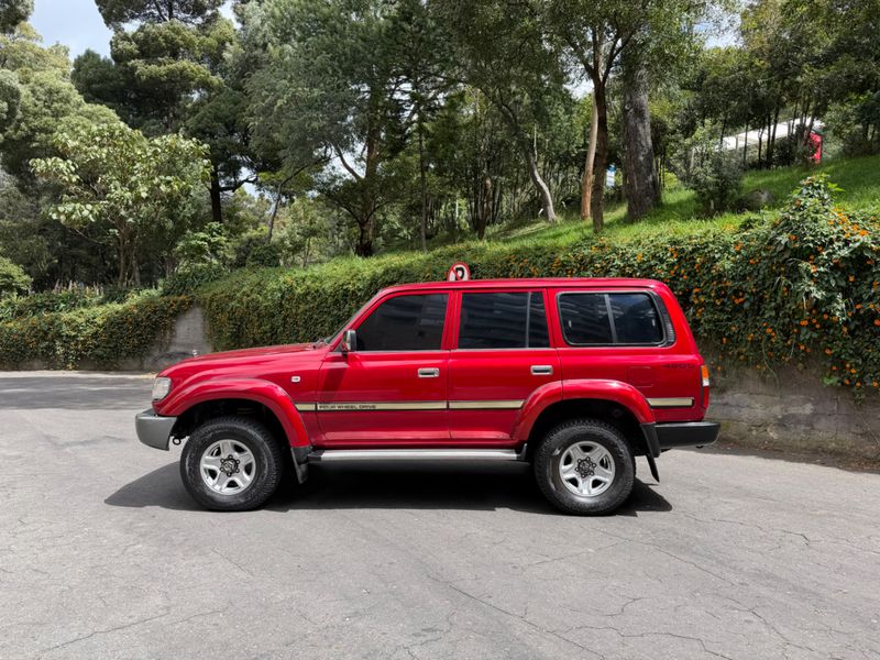 Toyota Land Cruiser FZJ80 Burbuja - imagen secundaria 1