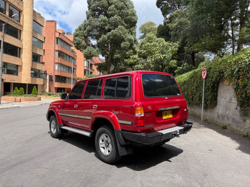 Toyota Land Cruiser FZJ80 Burbuja - imagen secundaria 2