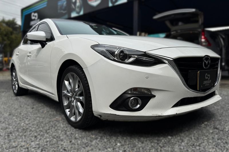 MAZDA 3 GRAND TOURING 2017
