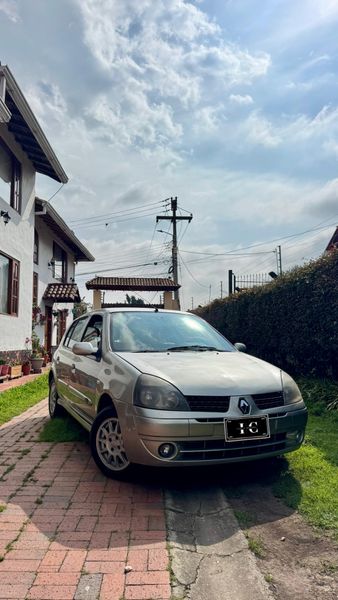 Renault clio dynamic 2010 - imagen secundaria 2