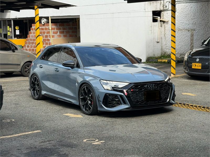 AUDI RS3 8Y
