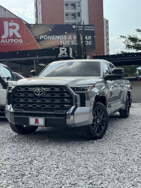 TOYOTA TUNDRA PLATINUM 2024 - imagen secundaria 1