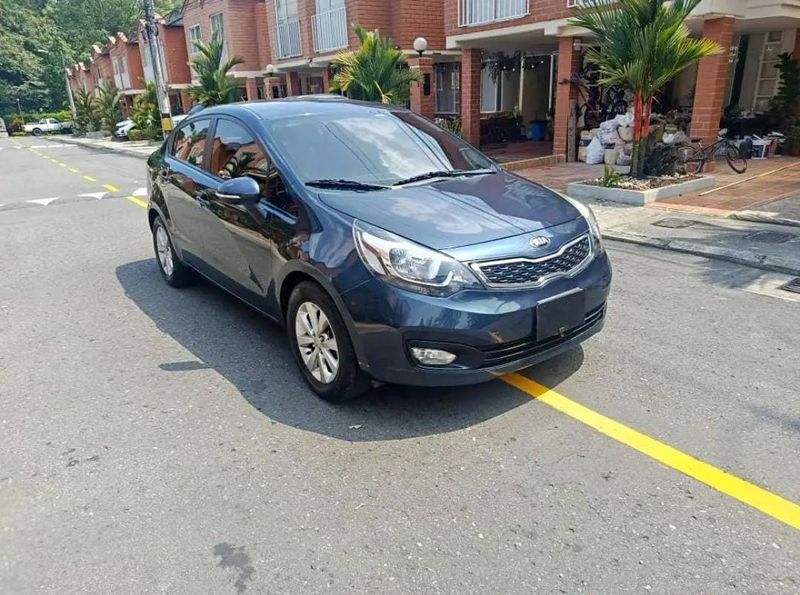 Kia Rio 2014 - imagen 1