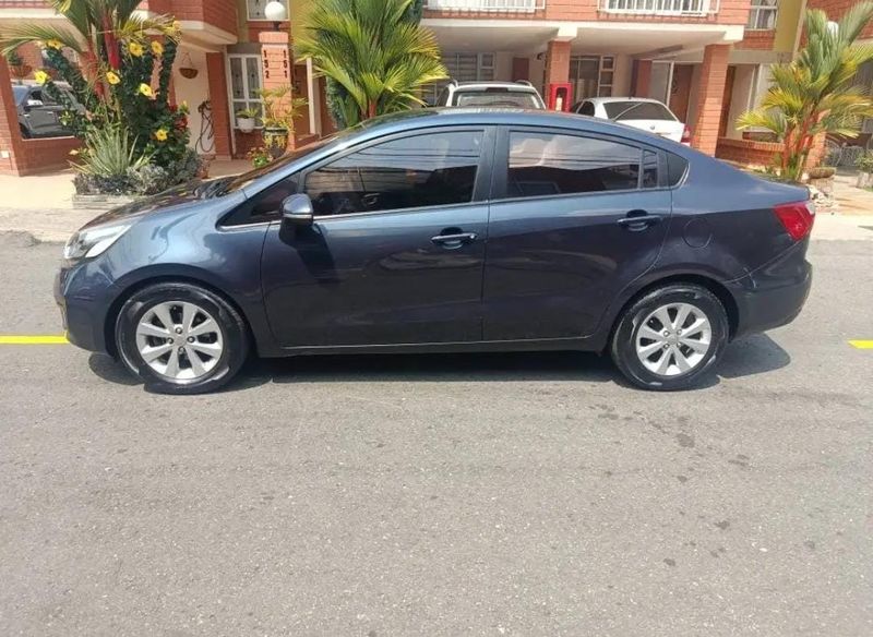 Kia Rio 2014 - imagen secundaria 1