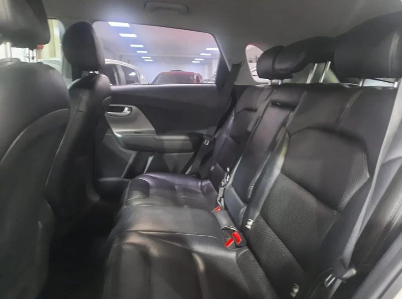 Kia Niro Desire 2021 - imagen secundaria 2