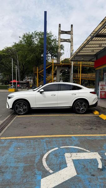 Mercedes Benz Glc300 2025 - imagen secundaria 2
