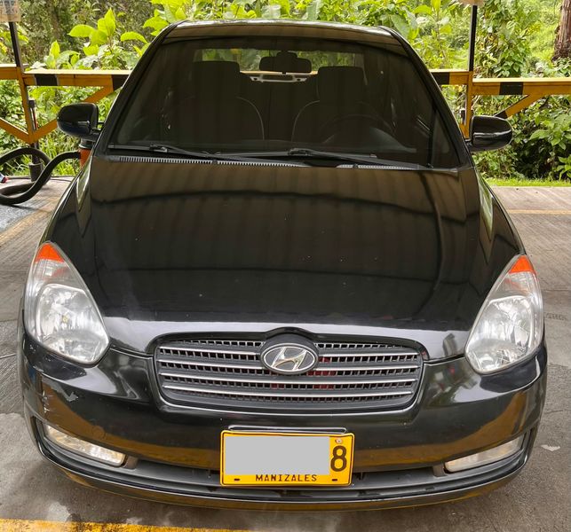 Hyundai accent visión 5 puertas - imagen 1