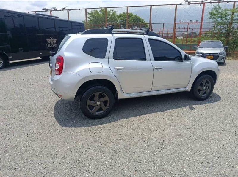Renault Duster 2013 - imagen secundaria 2