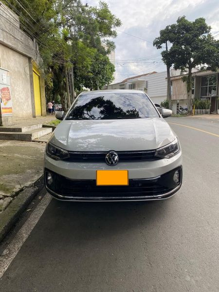 Volkswagen virtus 2025 7 mil km excelente estado