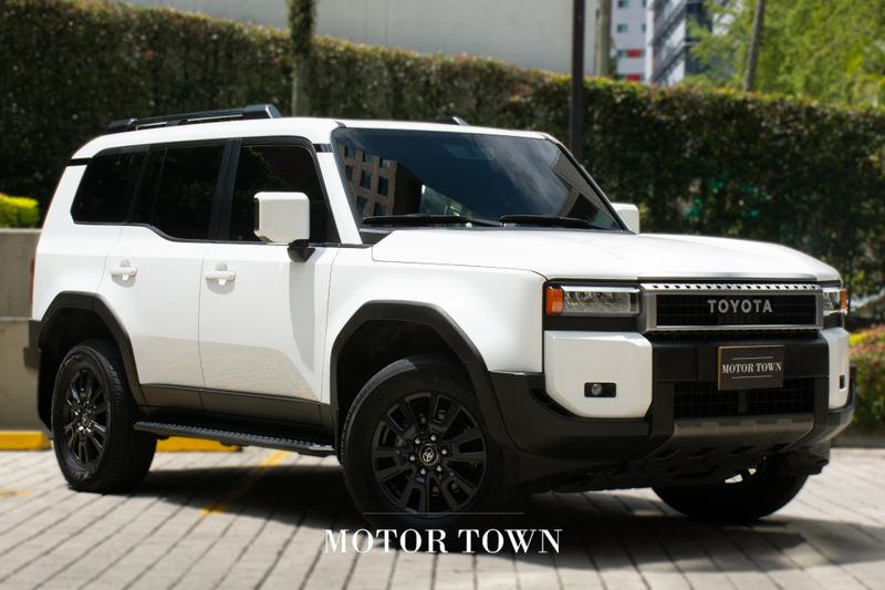 TOYOTA Prado TXL Gasolina 2025