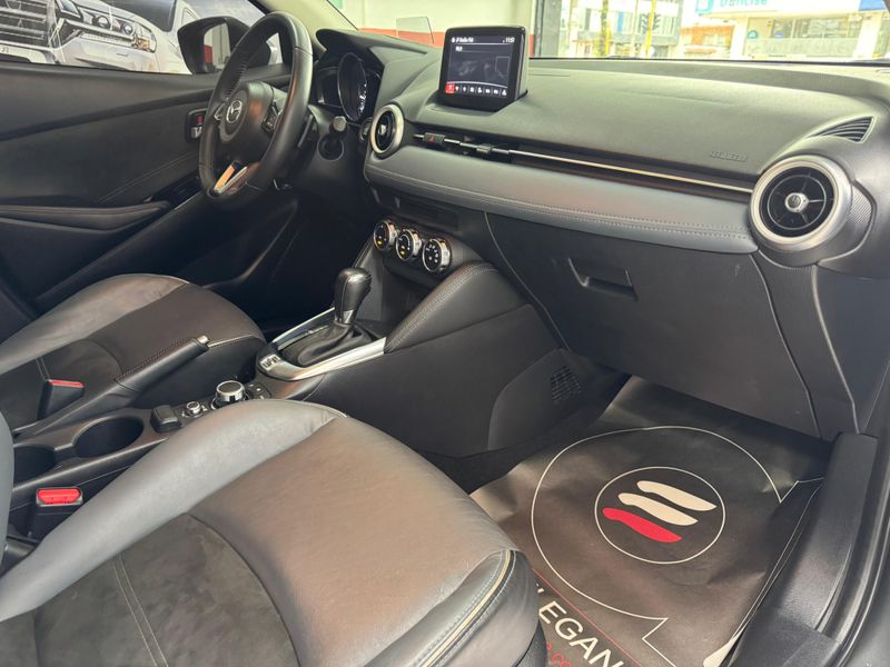 Mazda 2 Grand Touring LX 2024 - imagen secundaria 1