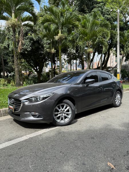 Mazda 3 Touring 2018