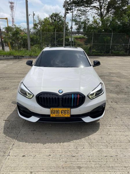 BMW 118i SPORT LINE 1.5T