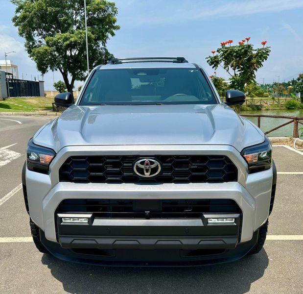 TOYOTA 4RUNNER TRD OFF ROAD - imagen secundaria 1