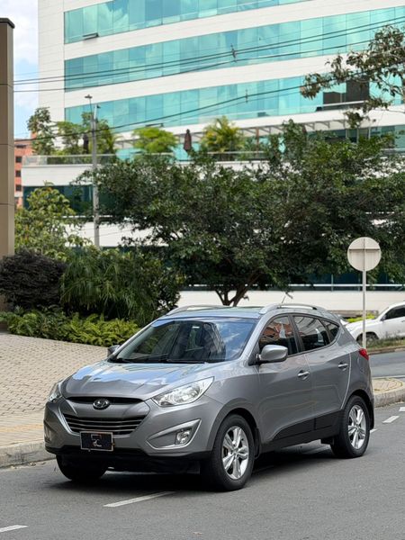 Hyundai Tucson IX35 GL 2.0cc