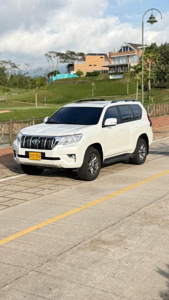 Toyota Prado txl 2021 gasolina blindada