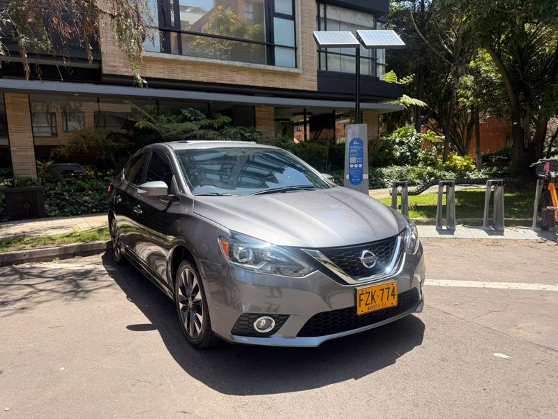NISSAN SENTRA SR 2020 ESPECTACULAR