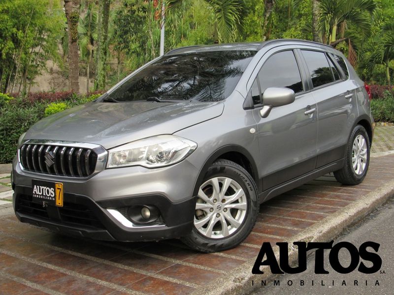 Suzuki Scross 2018 AT