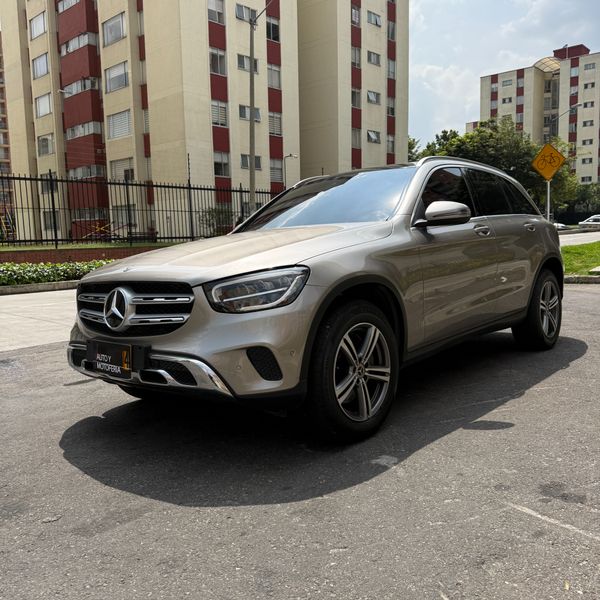 Mercedes Benz Glc300 2021