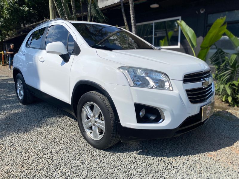 CHEVROLET TRACKER 2017 AT