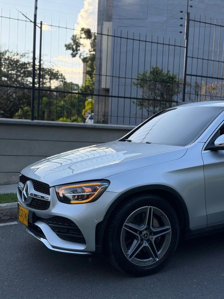 MERCEDES BENZ GLC 300 4MATIC - imagen secundaria 2