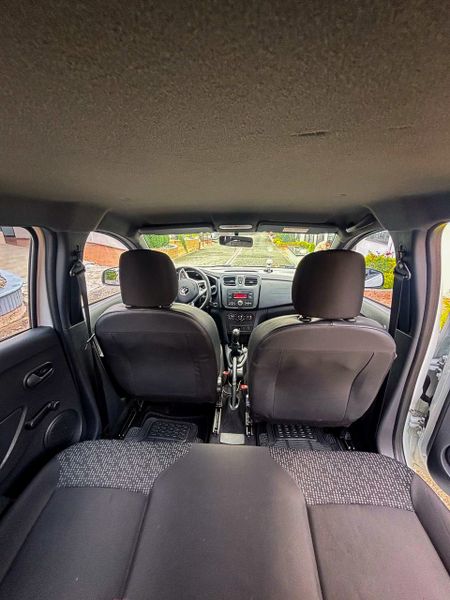 2022 Renault sandero life 1.6 - imagen secundaria 2