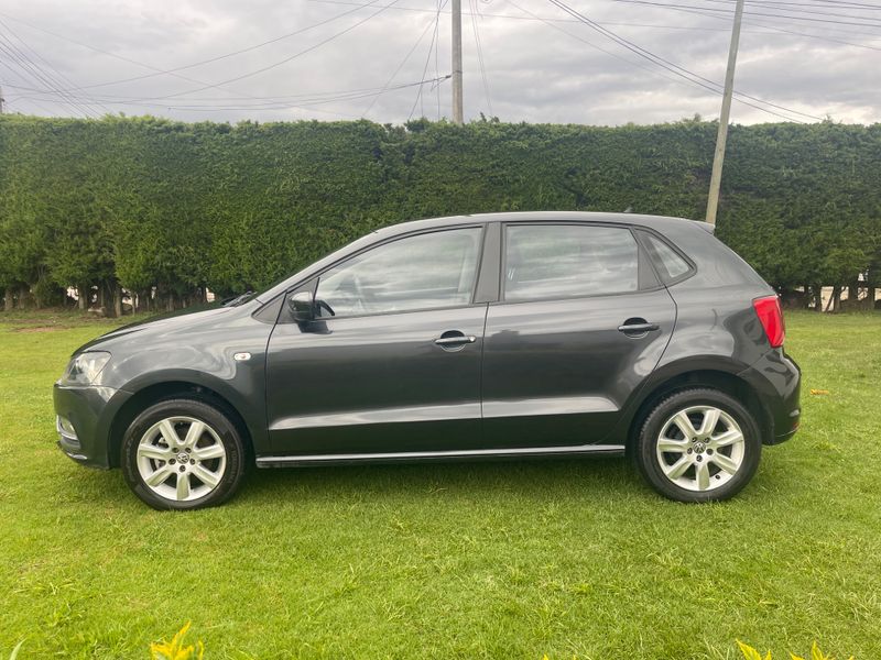 2015 VOLKSWAGEN POLO PERFECTO ESTADO. ASEGURABLE - imagen secundaria 1