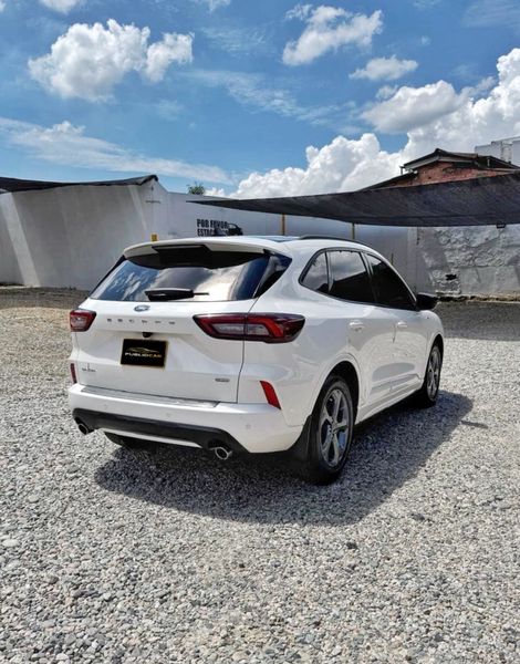 Ford Escape Hibrida - imagen secundaria 2