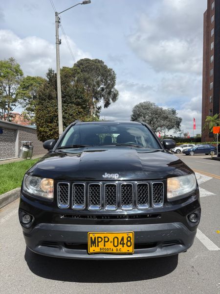 JEEP COMPASS LIMITED - imagen secundaria 1