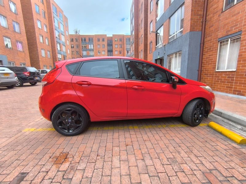 Ford FIESTA SES MECANICO 2012 ANDROID - imagen secundaria 2