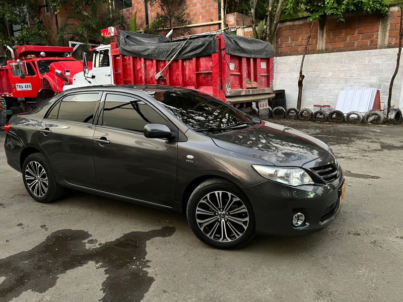 Toyota Corolla XEI - imagen secundaria 2