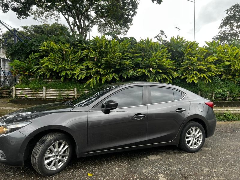 MAZDA 3 TOURING SEDÁN 2017 - imagen secundaria 1
