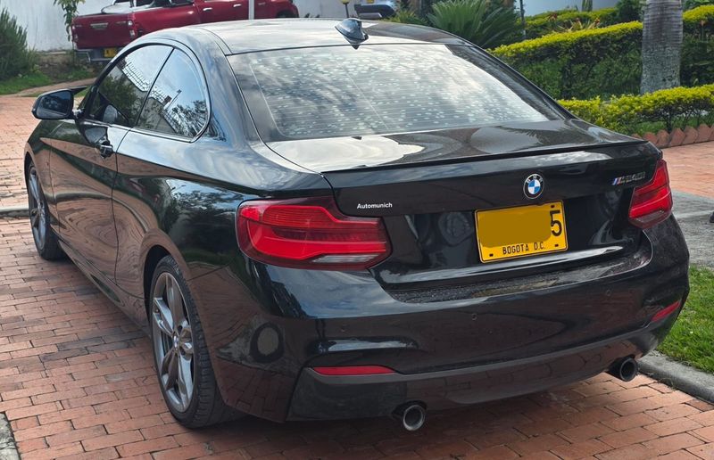 BMW M240i 2019 - imagen secundaria 2