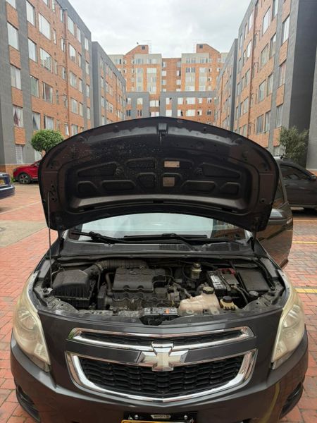 Chevrolet Cobalt LTZ 2014 - imagen secundaria 2