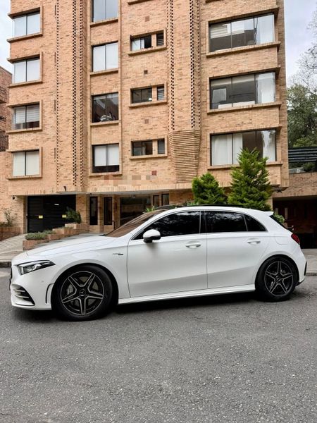 Mercedes Benz A35 AMG 2022 - imagen secundaria 2