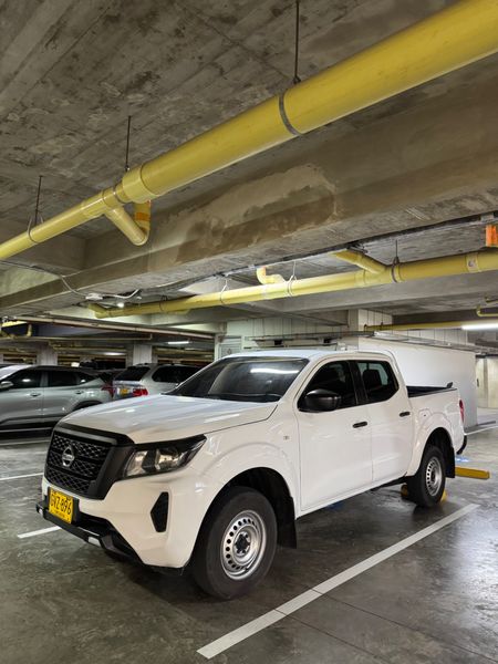 Nissan FRONTIER SE 2022 Diesel - imagen secundaria 2