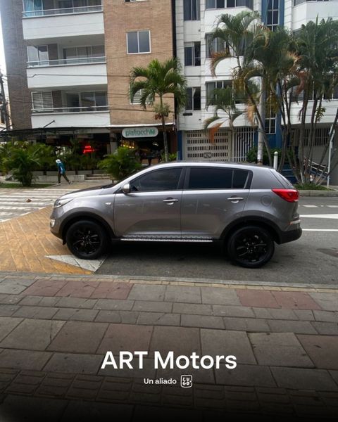 Kia Sportage Revolution Mecánico 2.0 - imagen secundaria 1