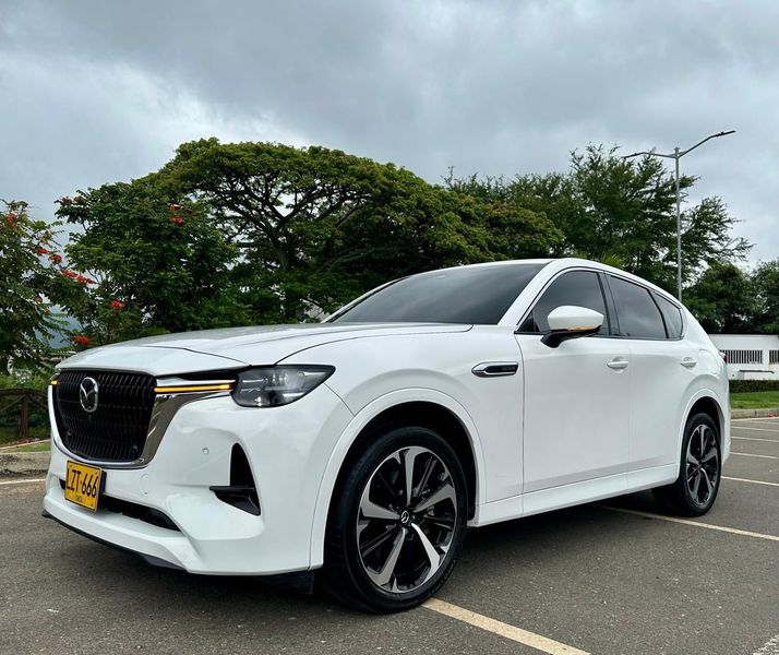 Mazda CX-60 2024 grand touring signature híbrida ligero  4x4 - imagen secundaria 1