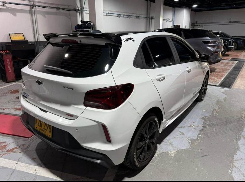 Chevrolet Onix RS 2022 - imagen secundaria 1