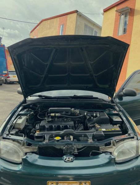 Hyundai Accent Ls - imagen secundaria 2