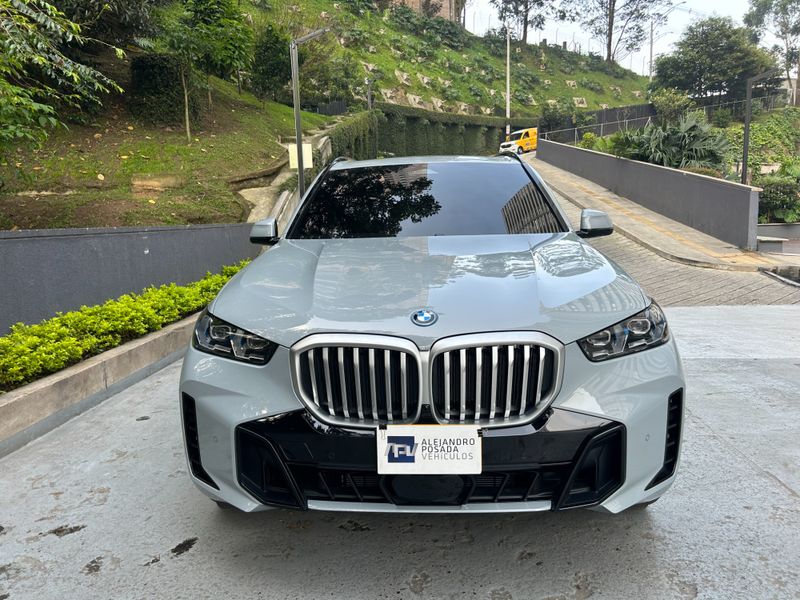 BMW X5 XDRIVE 50E PAQUETE M HIBRIDO ENCHUFABLE 2026 - imagen secundaria 1