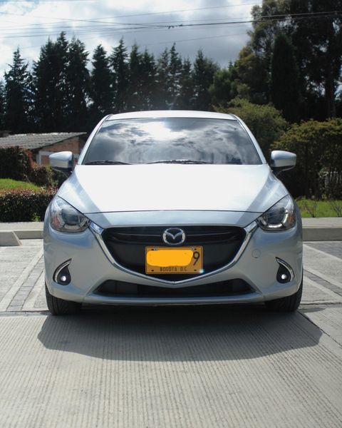 MAZDA 2 GRAND TOURING - imagen secundaria 1