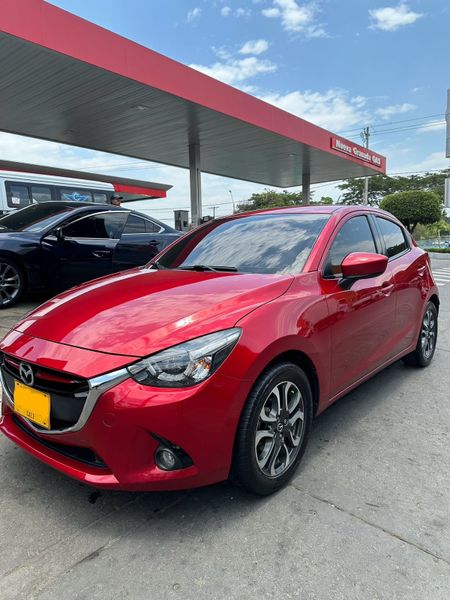 Mazda 2 Grand touring LX - imagen secundaria 2