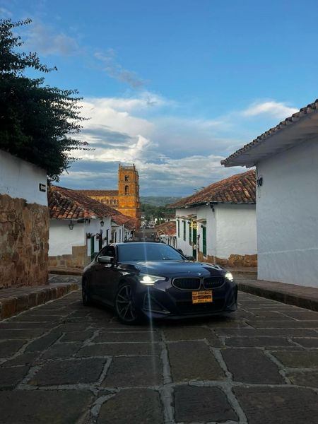 BMW M240i RWD 2023 - imagen secundaria 2